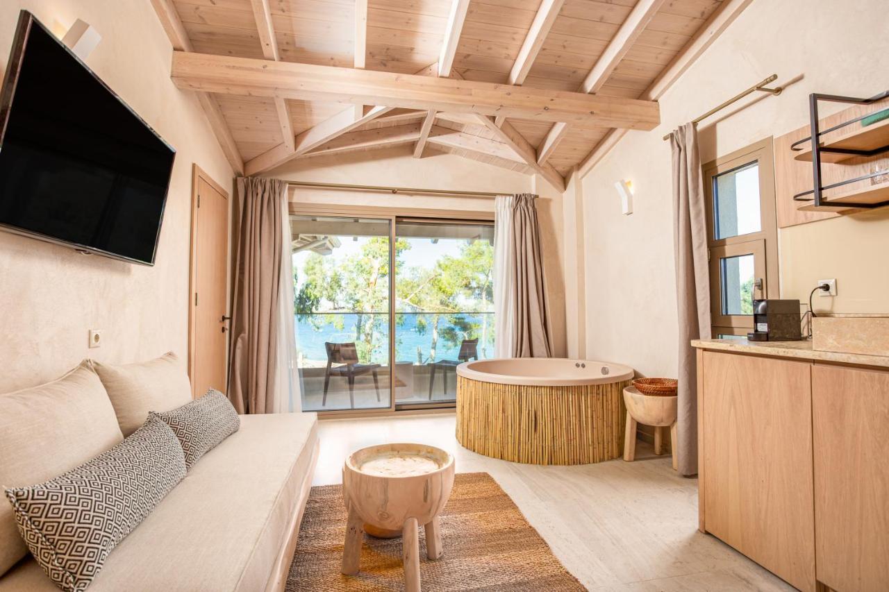 Mako Sea & Suites Pefkochori Ngoại thất bức ảnh