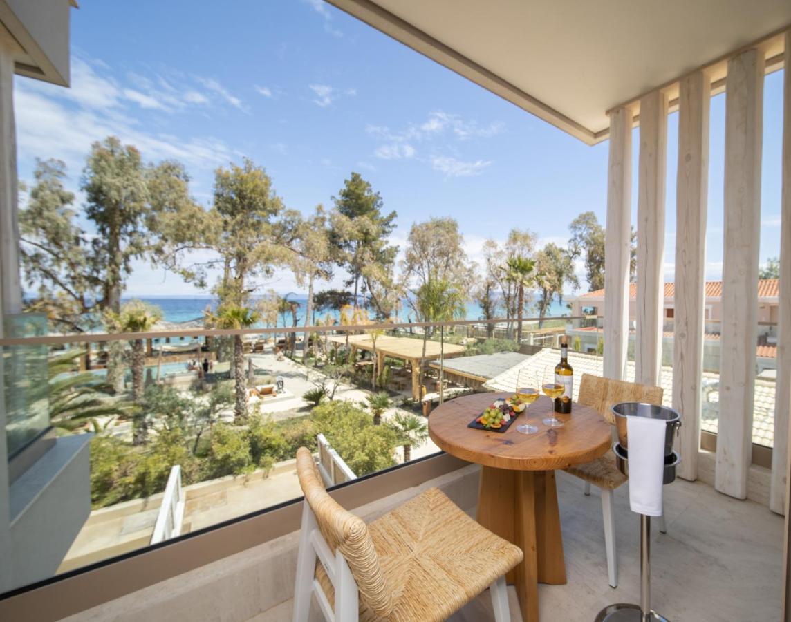 Mako Sea & Suites Pefkochori Ngoại thất bức ảnh